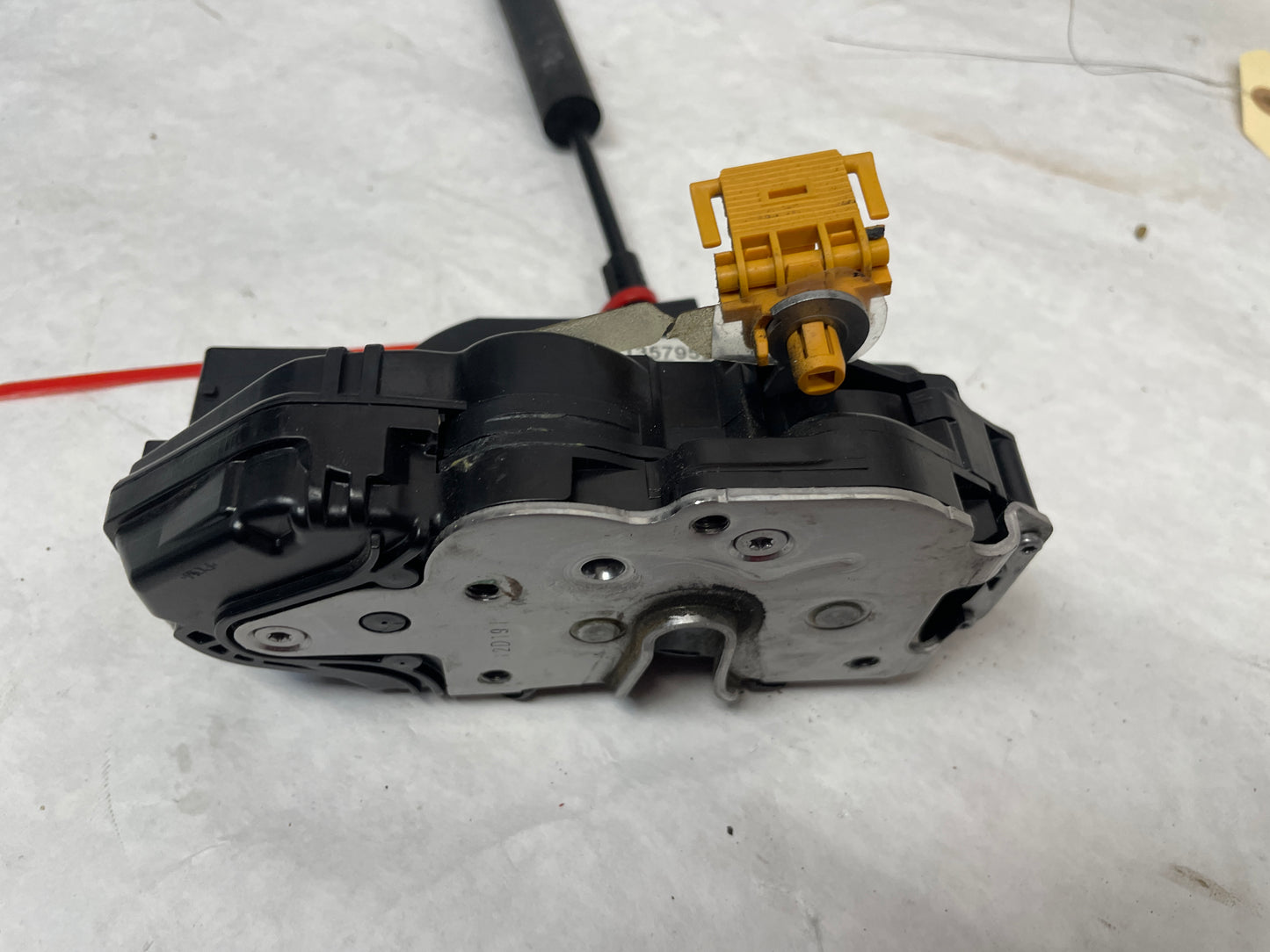 2013 Chevy Camaro ZL1 RH Passenger Door Lock Latch Actuator OEM - Day's Parts Yard
