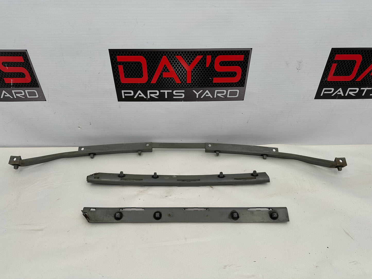 2004 Pontiac GTO Rear Bumper Bracket Guide Set OEM - Day's Parts Yard