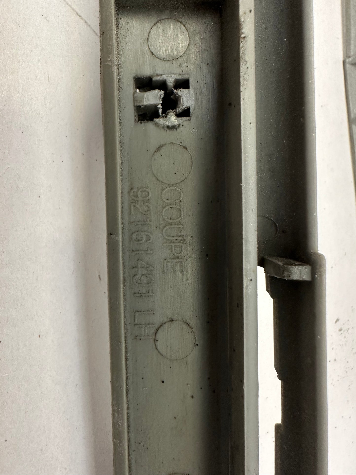2004 Pontiac GTO Rear Bumper Bracket Guide Set OEM - Day's Parts Yard