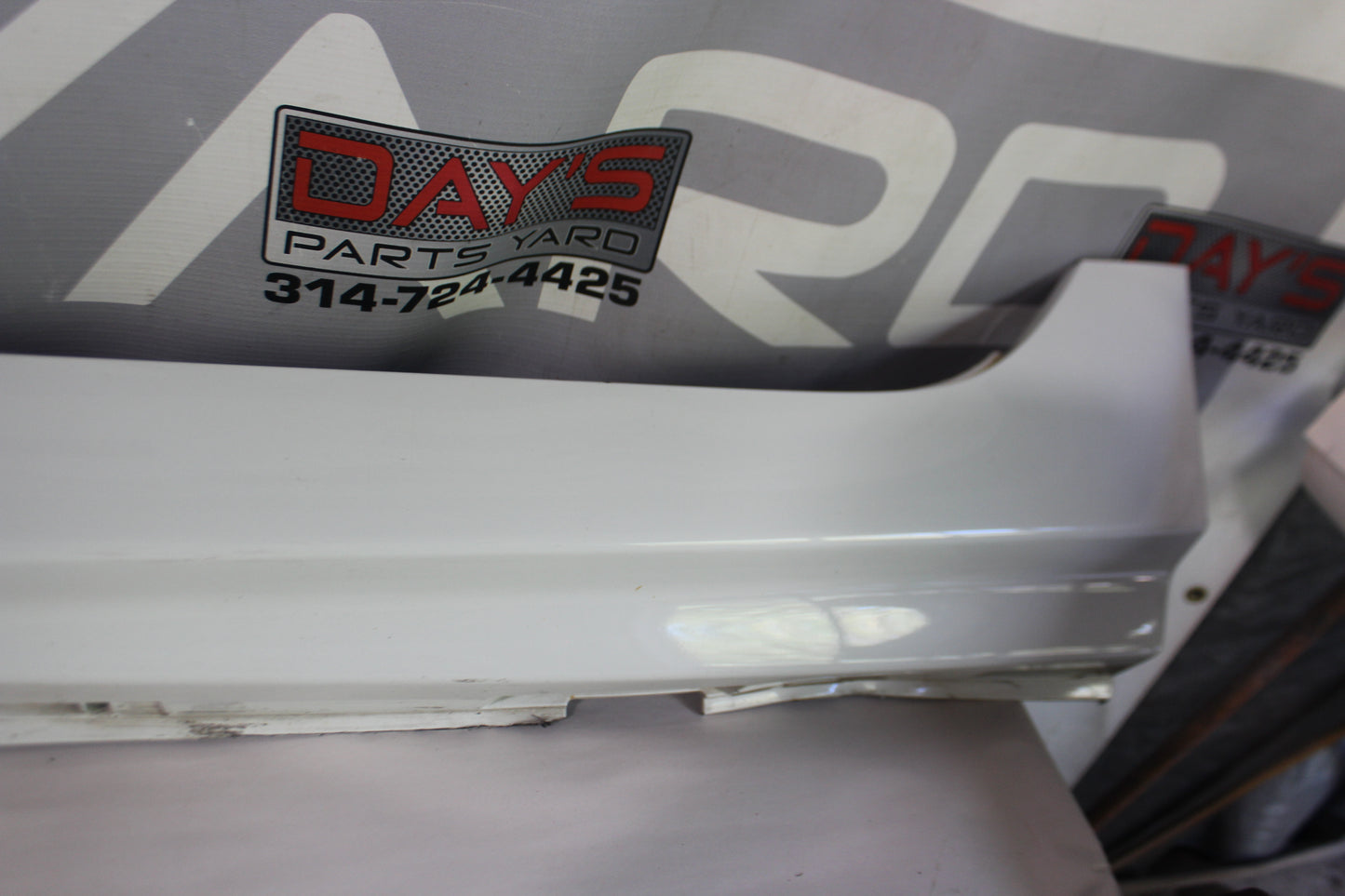2009 Pontiac G8 LH Driver Rocker Molding Panel OEM - Day's Parts Yard
