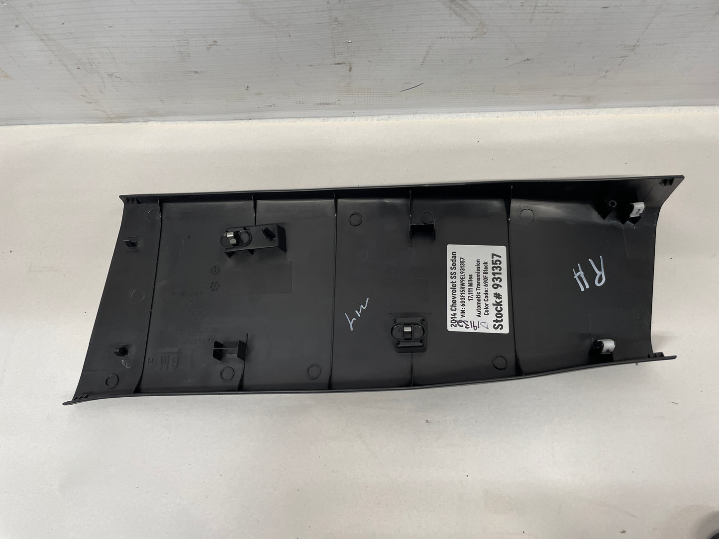 2014 Chevy SS Sedan RH Passenger Interior B Pillar Trim Molding Cover Panel OEM - Day's Parts Yard
