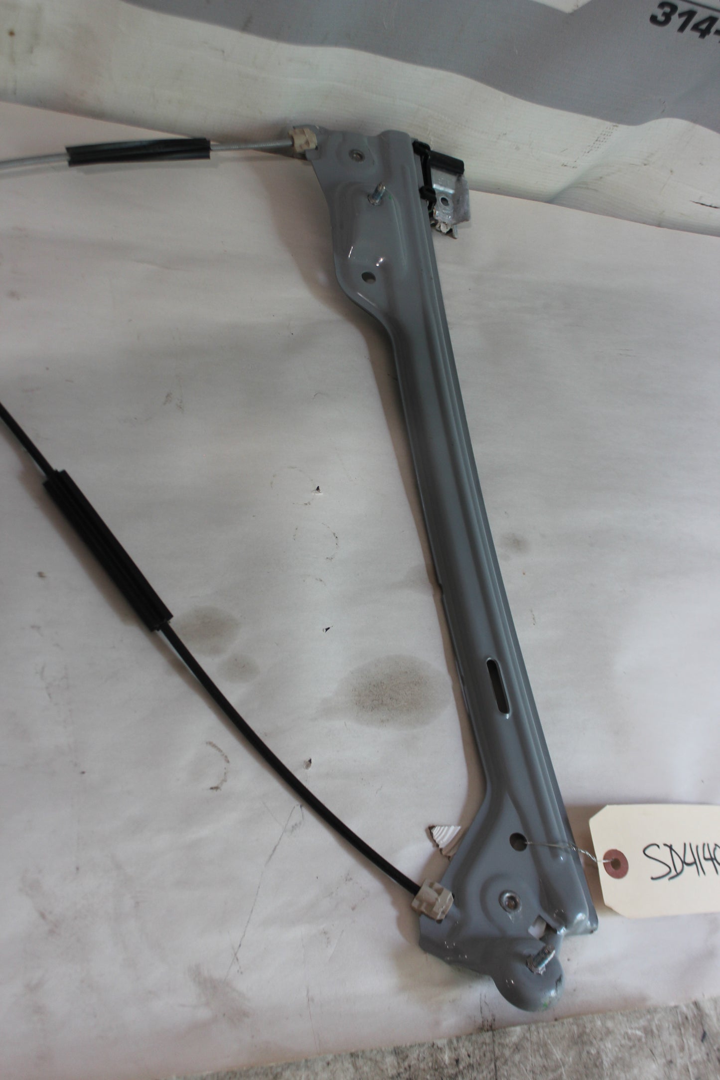 2014 GMC Sierra K1500 Denali Front RH Passenger Window Regulator Motor OEM - Day's Parts Yard