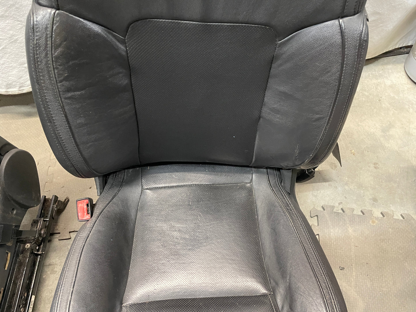 2009 Pontiac G8 GT Seats Fronts and Rears Black Leather OEM - Day's Parts Yard