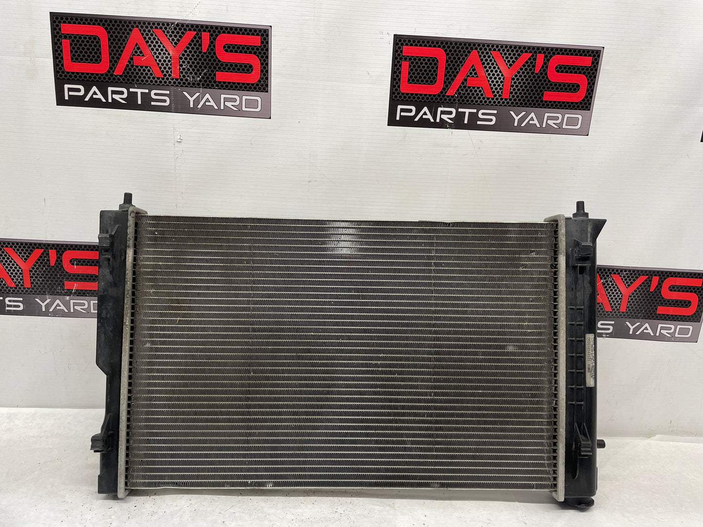 2005 Pontiac GTO Engine Motor Coolant Radiator OEM - Day's Parts Yard