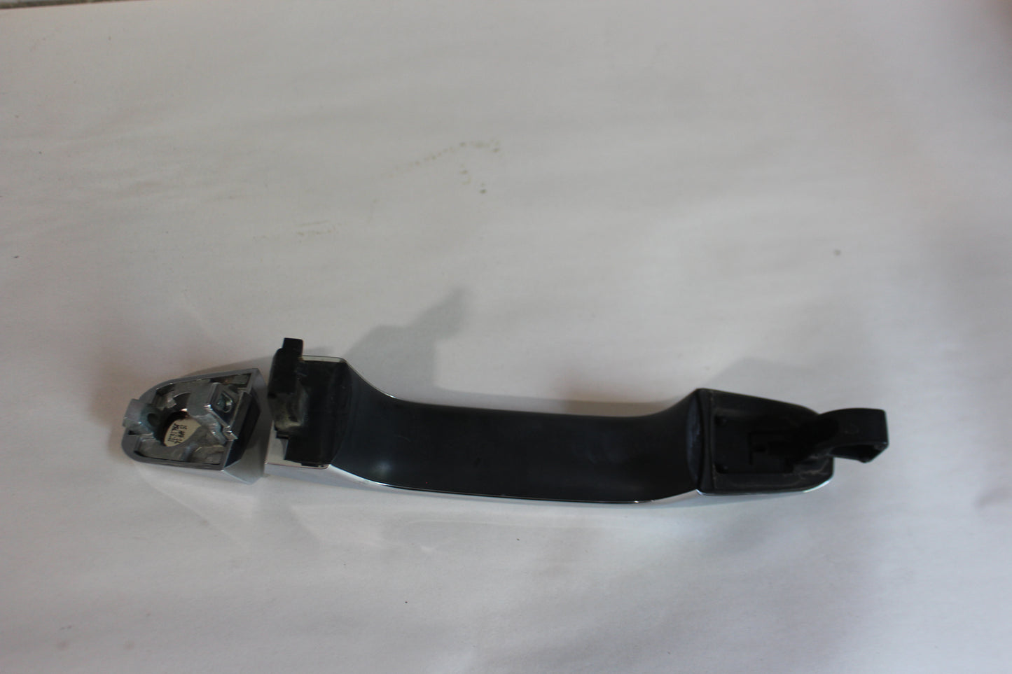 2014 GMC Sierra K1500 Denali Front RH Passenger Exterior Door Handle OEM - Day's Parts Yard