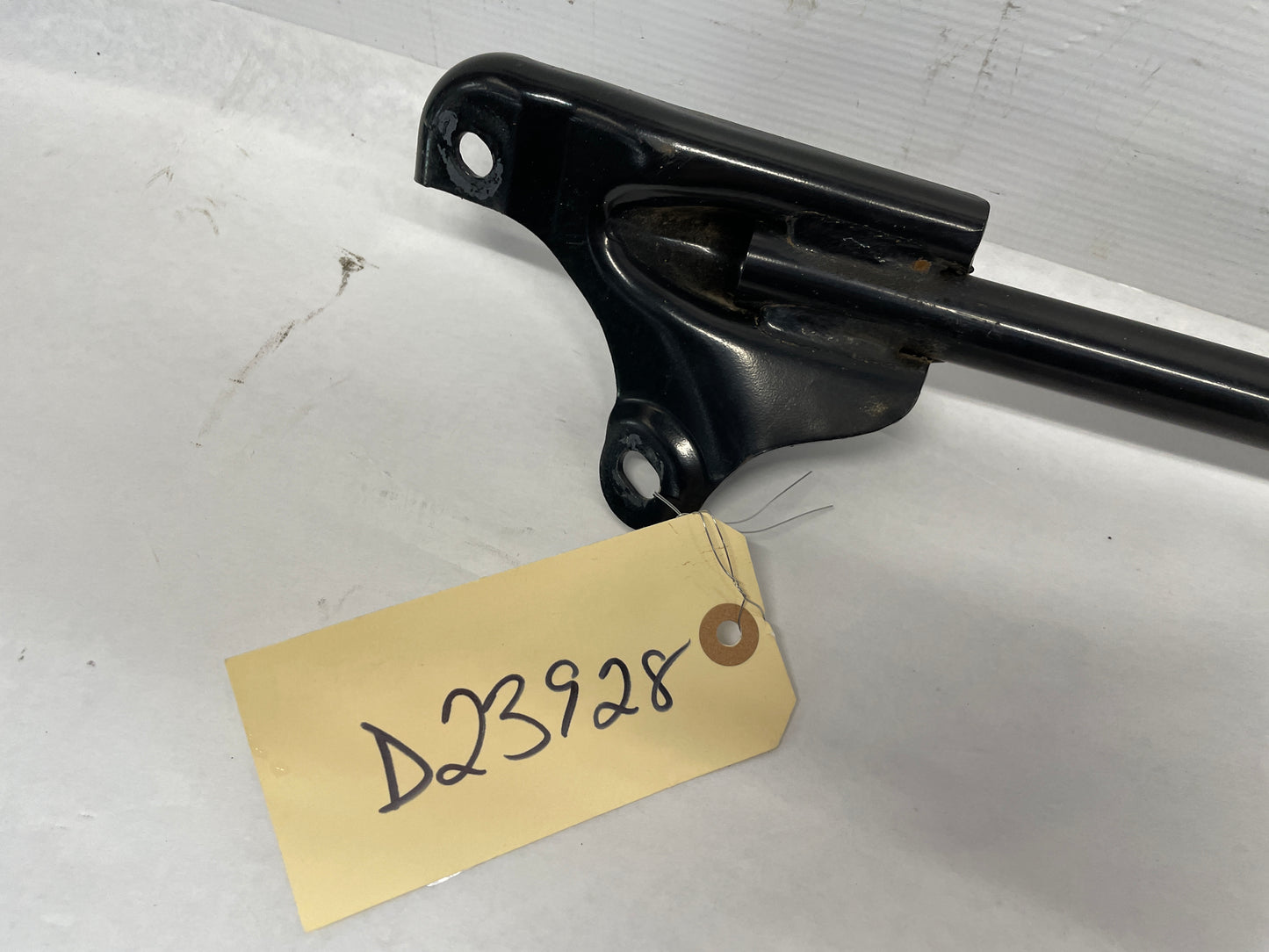 2006 Pontiac GTO Suspension Strut Tower Brace OEM - Day's Parts Yard