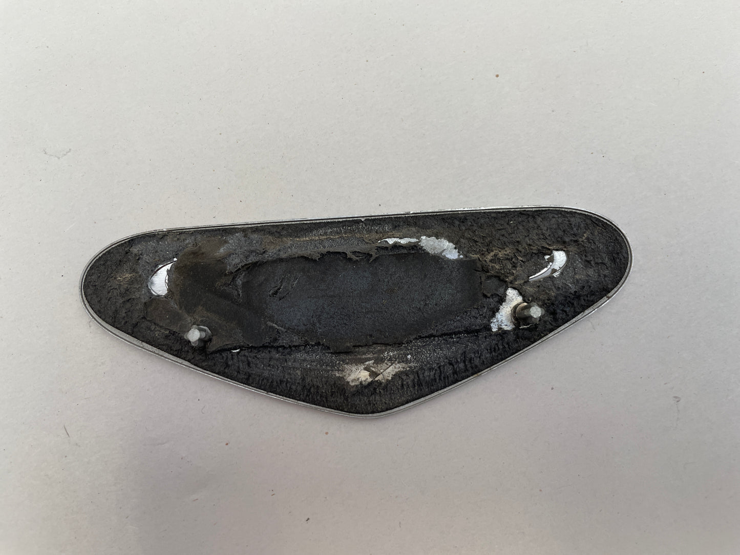 2005 Pontiac GTO Fender Emblem Badge OEM - Day's Parts Yard