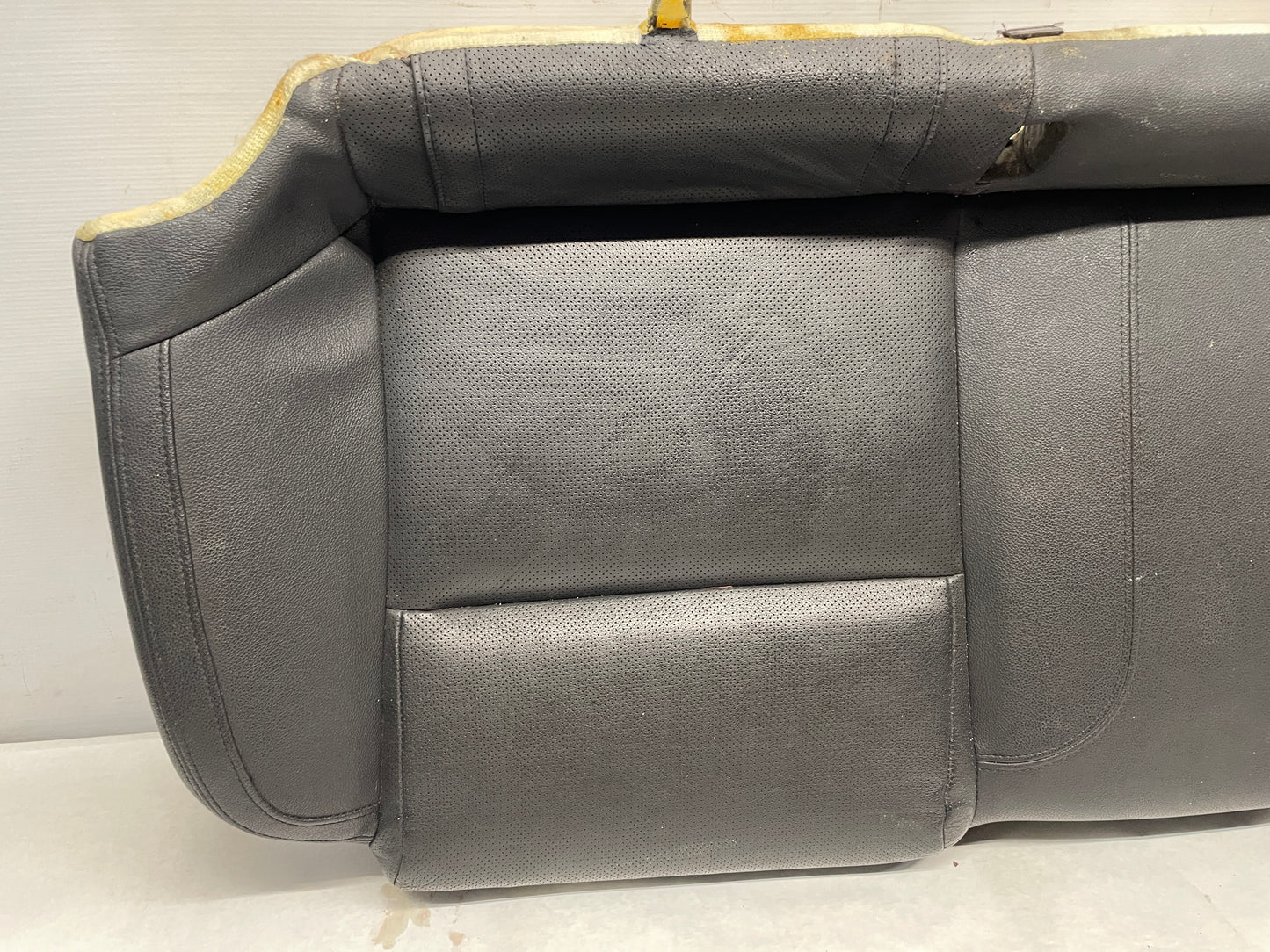 2009 Pontiac G8 GT Seats Fronts and Rears Black Leather OEM - Day's Parts Yard
