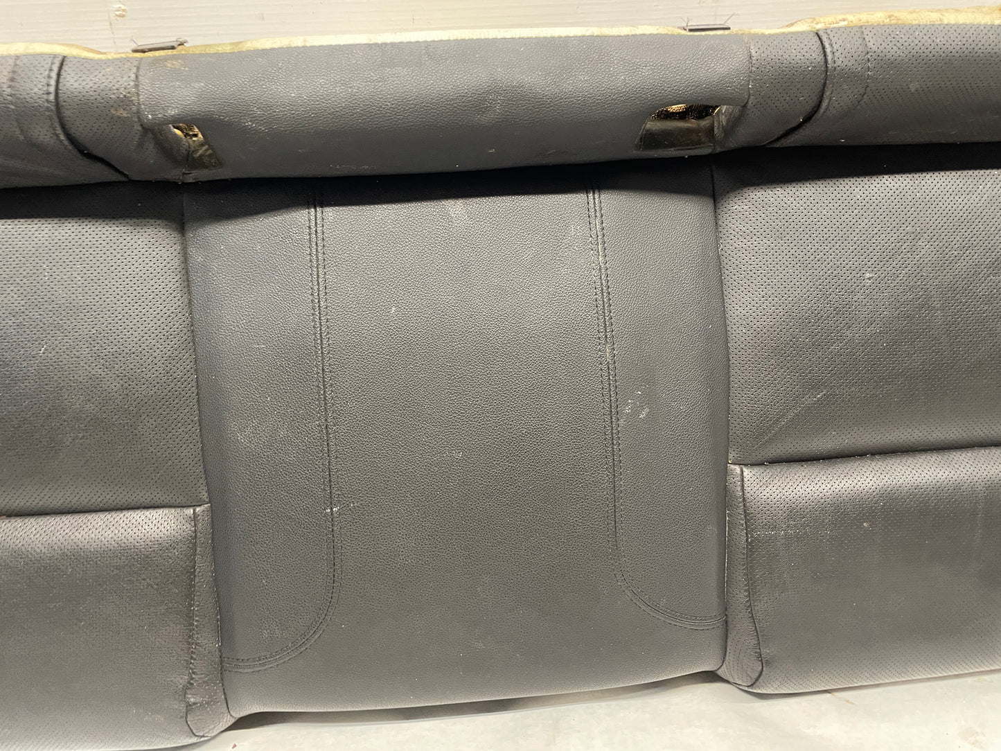 2009 Pontiac G8 GT Seats Fronts and Rears Black Leather OEM - Day's Parts Yard