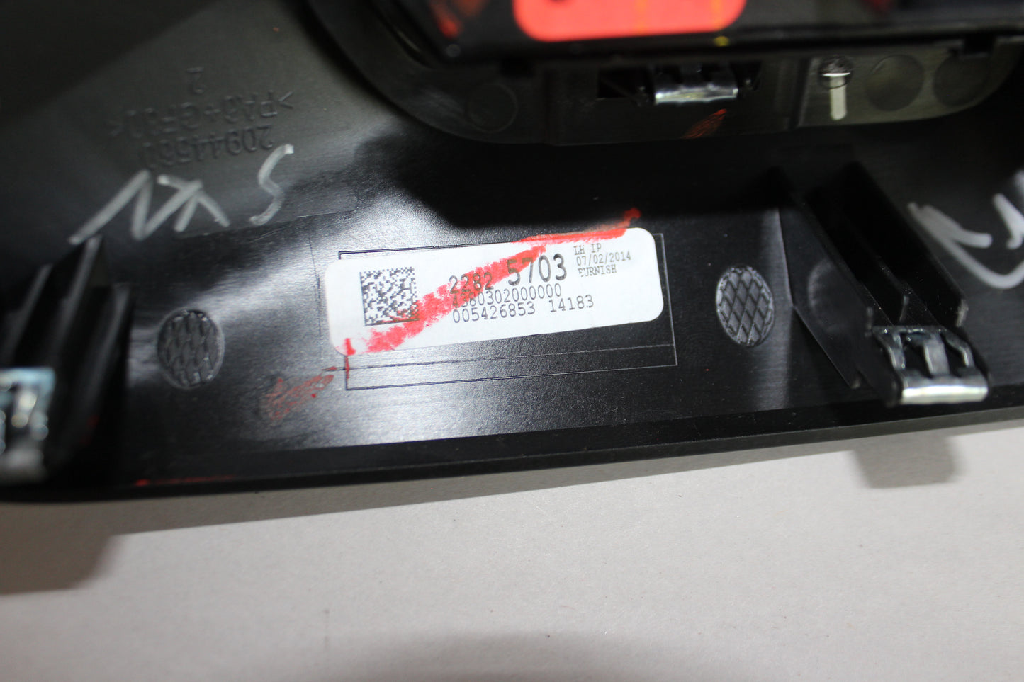 2014 GMC Sierra K1500 Denali LH Driver Dash Trim Vent Headlight Transfer Case Trailer Brake OEM - Day's Parts Yard