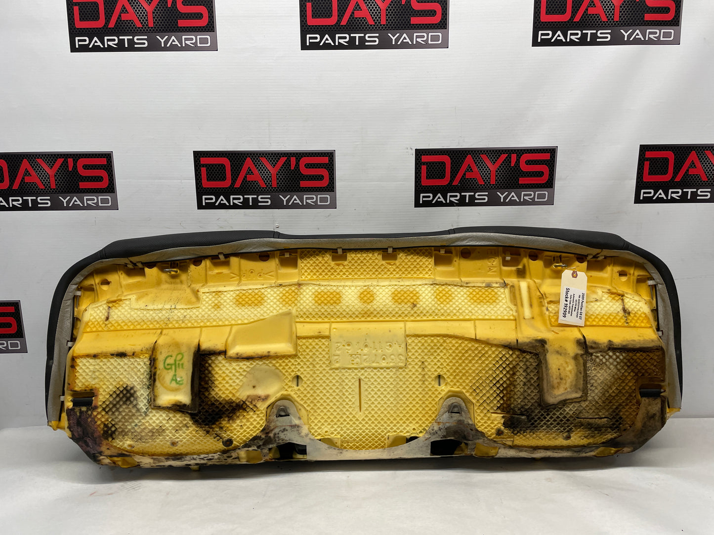 2009 Pontiac G8 GT Seats Fronts and Rears Black Leather OEM - Day's Parts Yard