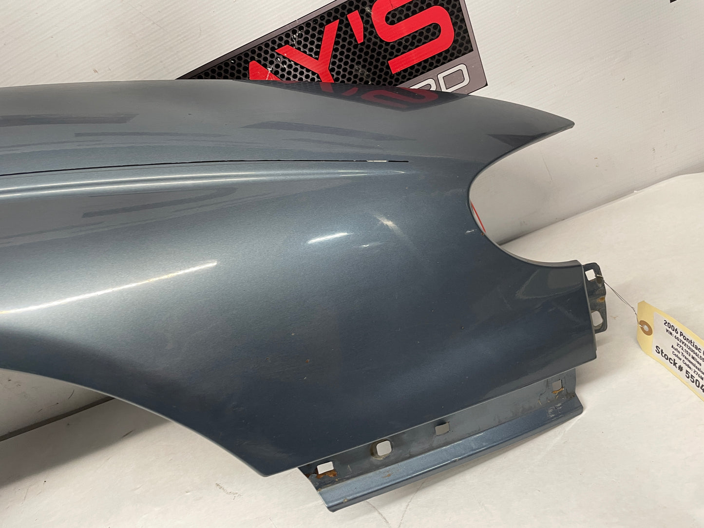 2006 Pontiac GTO RH Passenger Fender OEM - Day's Parts Yard