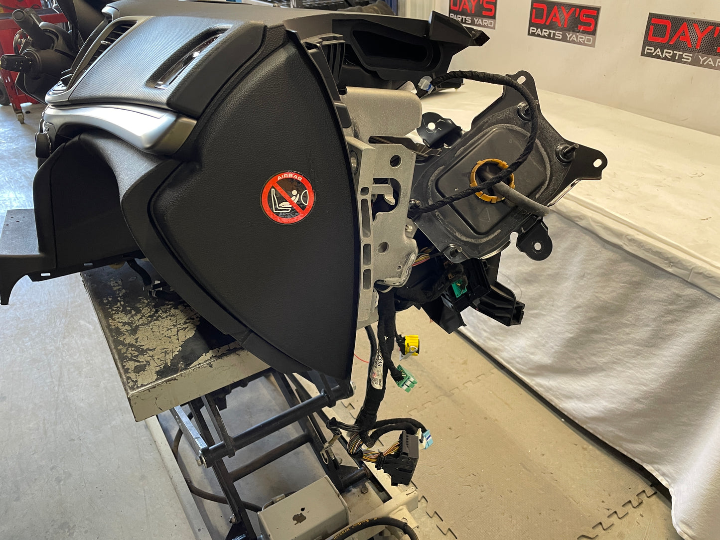 2014 Chevy Caprice PPV Complete Dash OEM - Day's Parts Yard