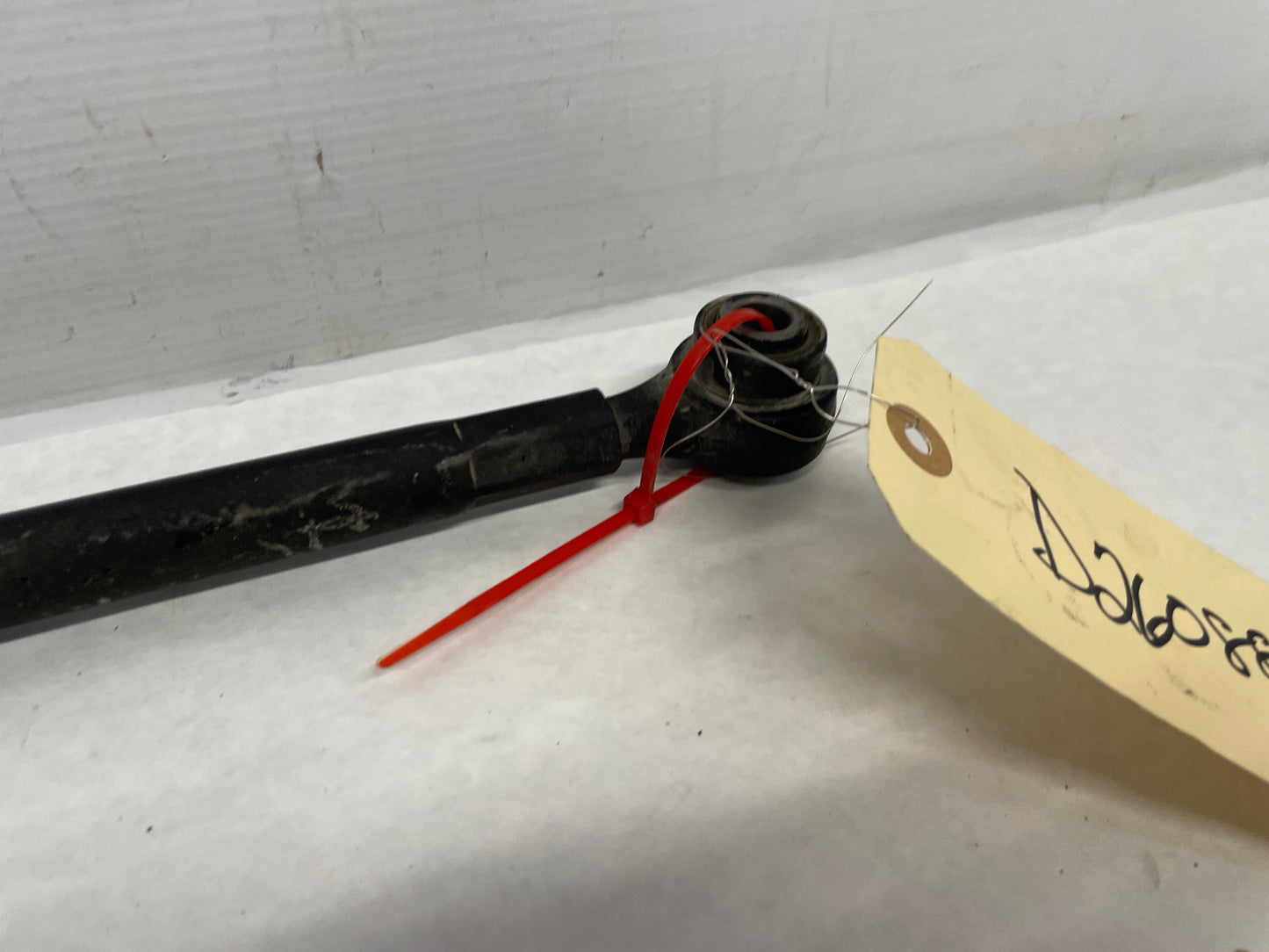 2005 Pontiac GTO RH Passenger Rear Suspension Adjustment Tie Rod Assembly OEM - Day's Parts Yard