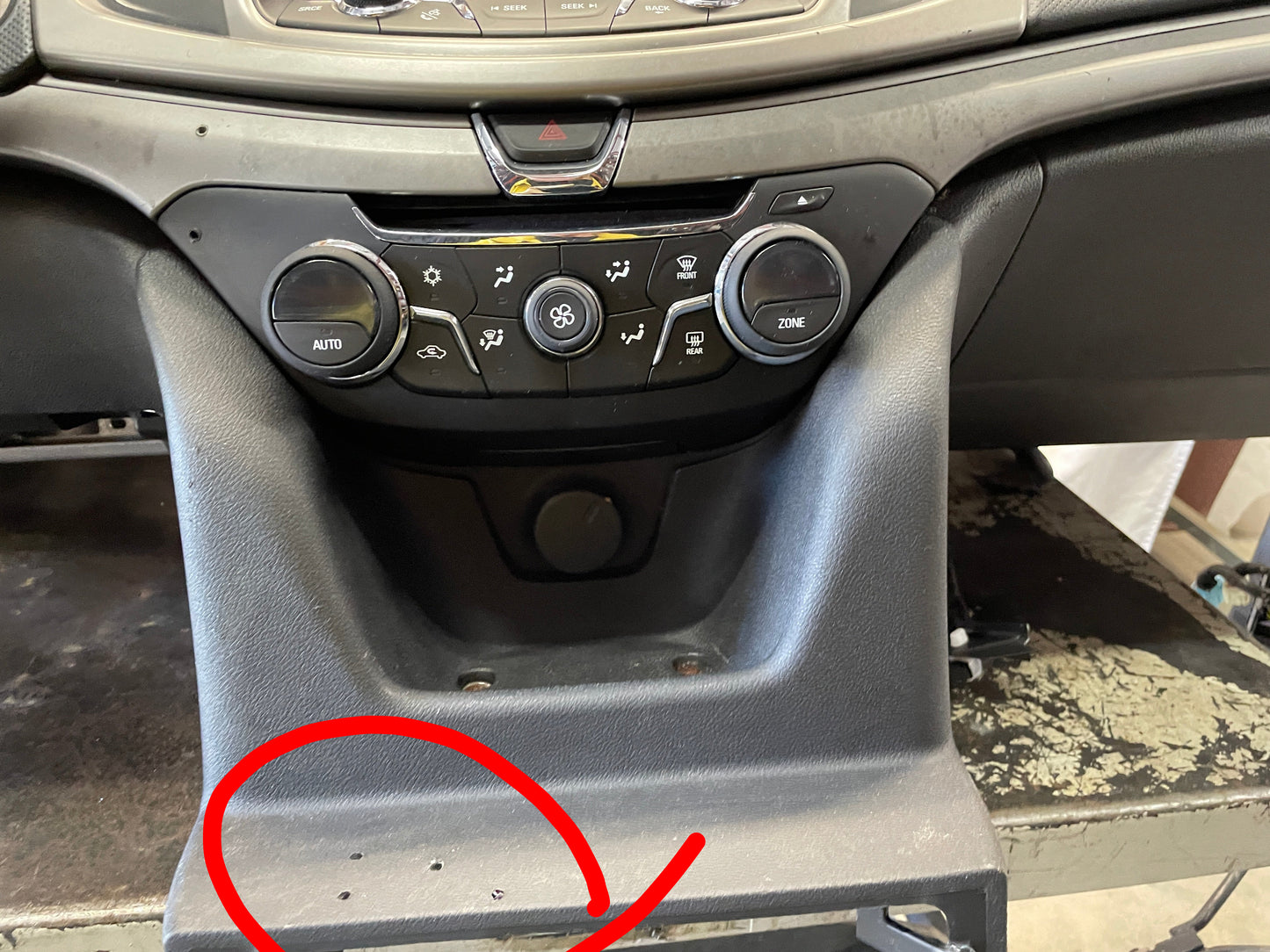 2014 Chevy Caprice PPV Complete Dash OEM - Day's Parts Yard