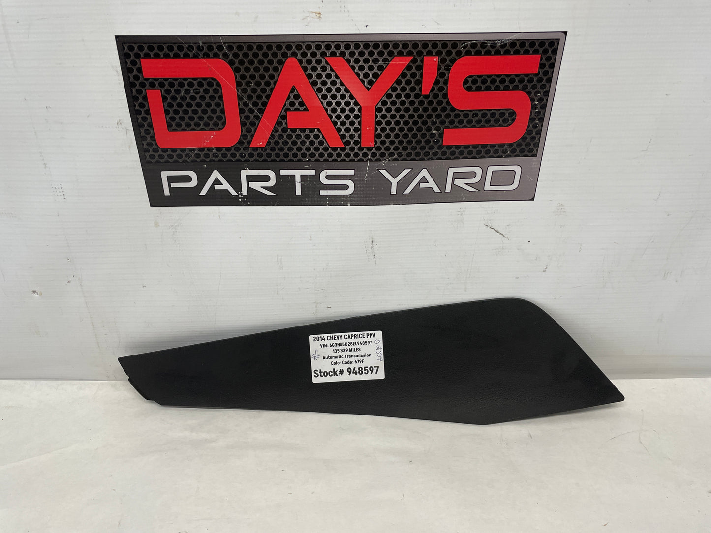 2014 Chevy Caprice PPV LH Driver Center Console Side Trim Molding Panel OEM - Day's Parts Yard