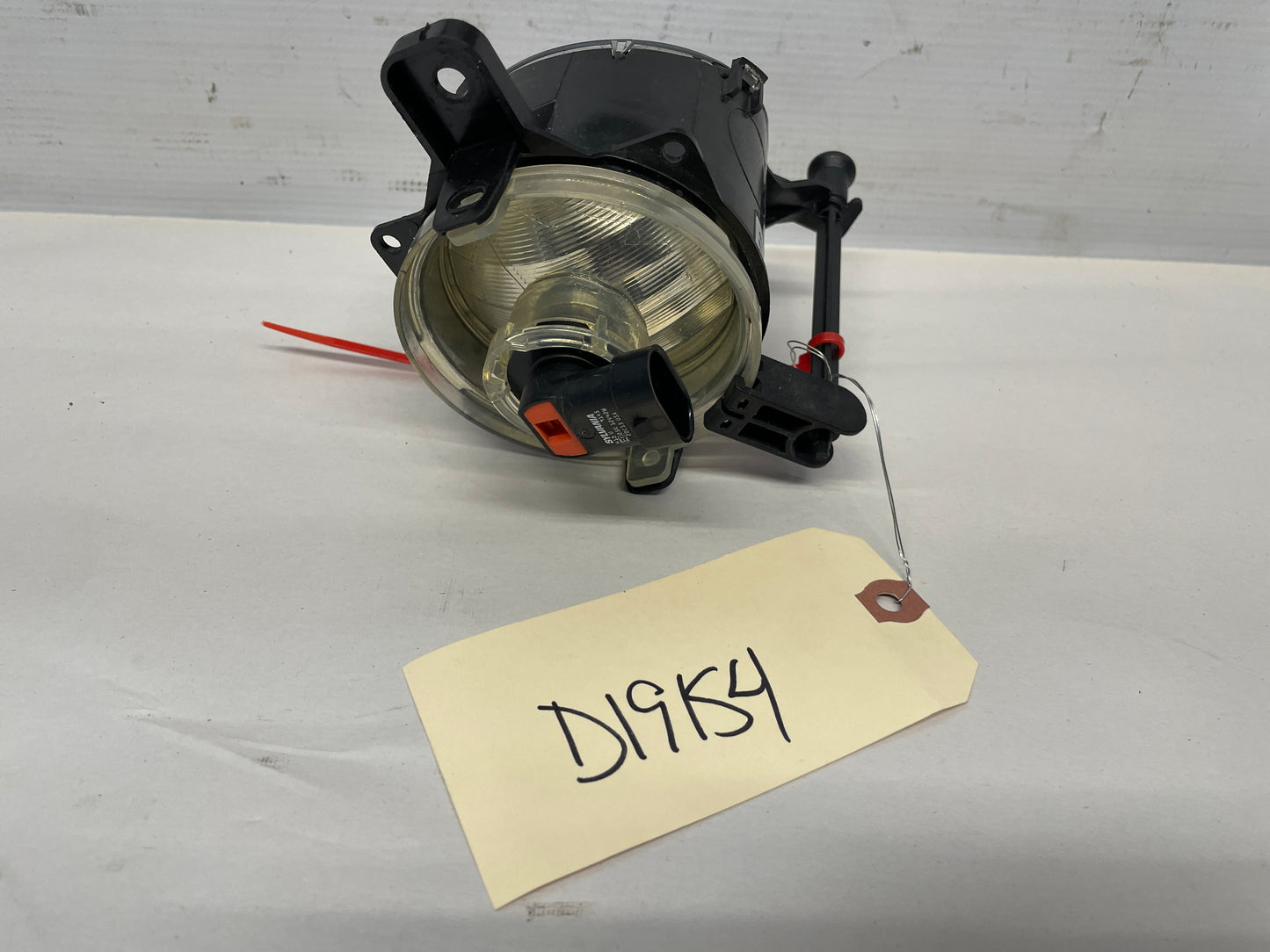 2014 Chevy SS Sedan RH Passenger Fog Light Lamp OEM - Day's Parts Yard