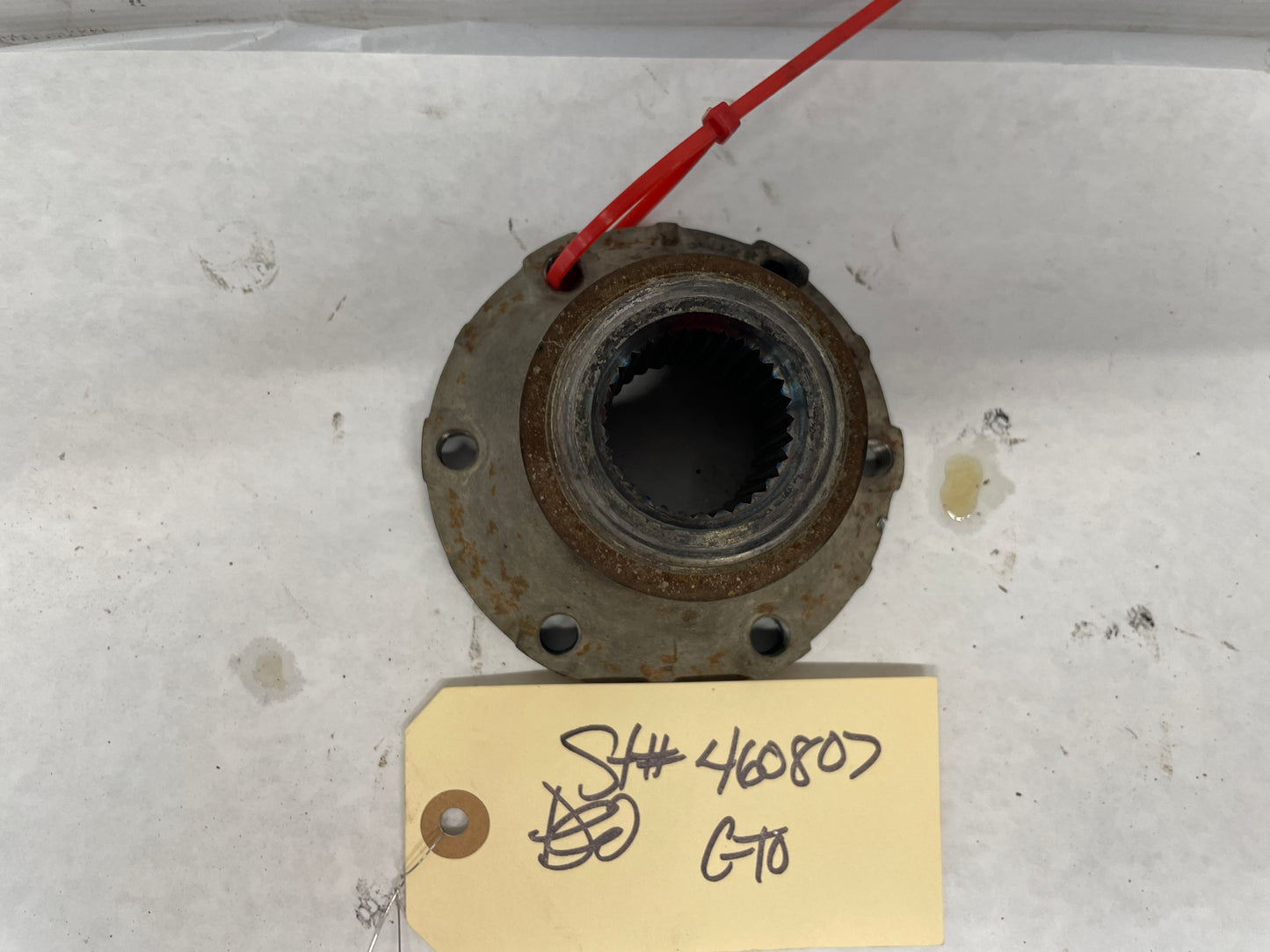 2005 Pontiac GTO RH Passenger Spindle Hub CV Axle Flange OEM - Day's Parts Yard