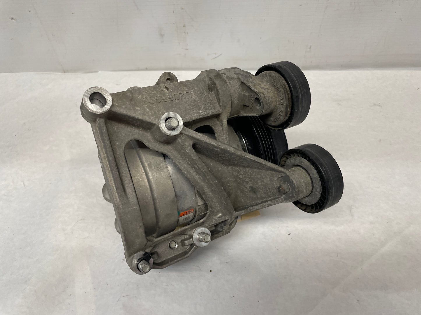 2005 Pontiac GTO AC Air Conditioner Compressor w/ Bracket OEM - Day's Parts Yard