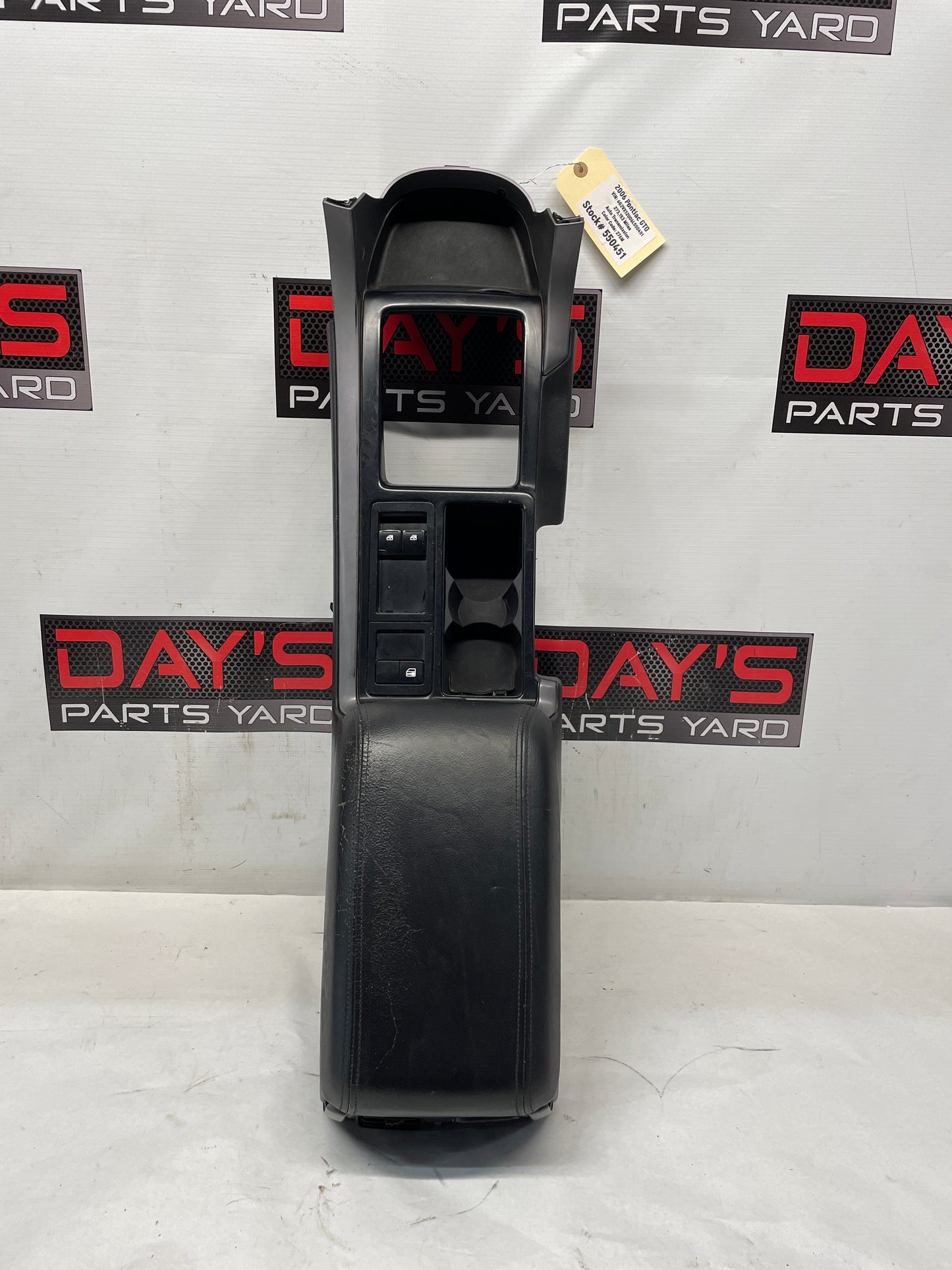 2006 Pontiac GTO Center Console Arm Rest Assembly OEM - Day's Parts Yard