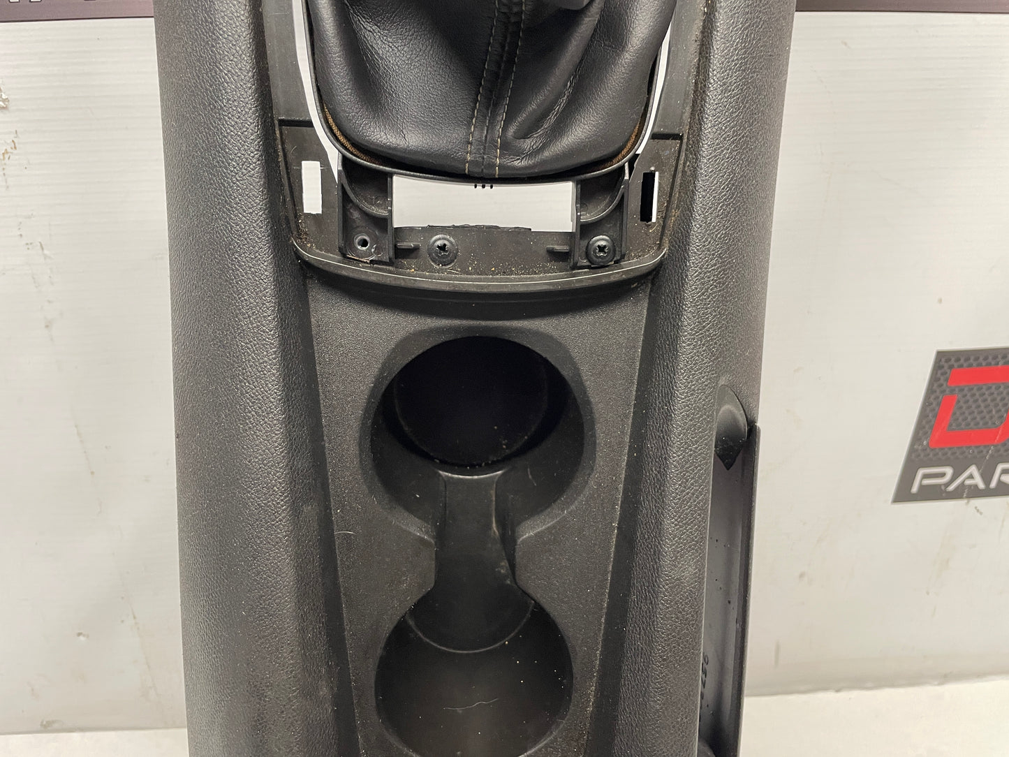2012 Chevy Camaro SS Center Console Armrest w/ Side Trims Panels OEM - Day's Parts Yard