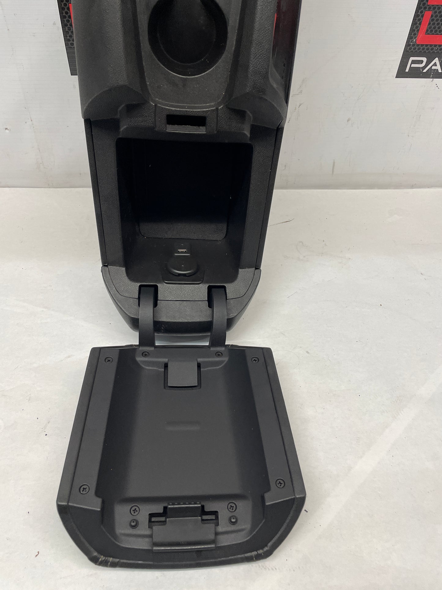 2012 Chevy Camaro SS Center Console Armrest w/ Side Trims Panels OEM - Day's Parts Yard