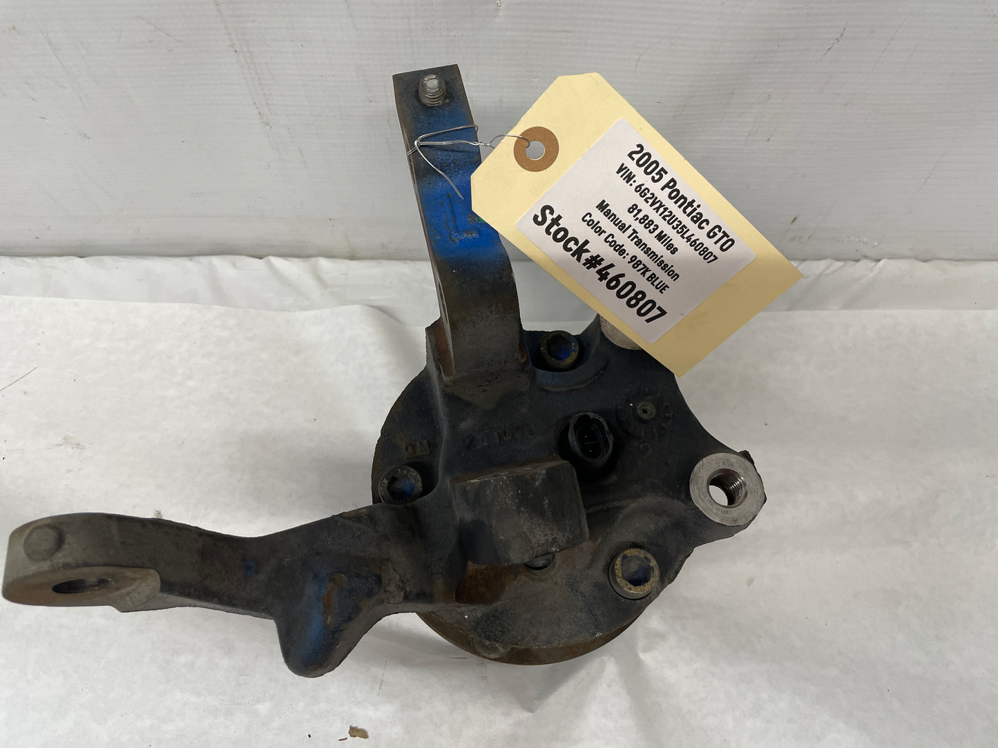 2005 Pontiac GTO LH Driver Front Suspension Spindle Hub Knuckle Assembly OEM - Day's Parts Yard