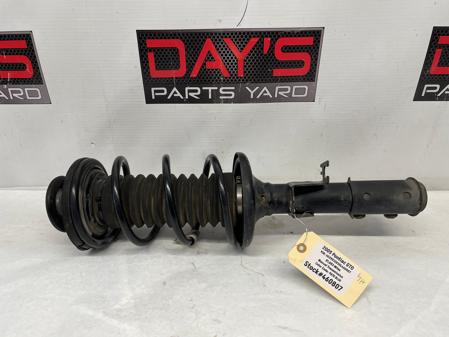 2005 Pontiac GTO LH Driver Front Suspension Strut Assembly OEM - Day's Parts Yard