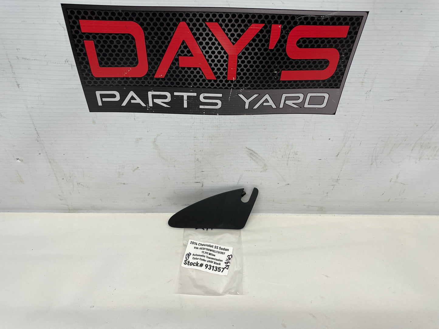 2014 Chevy SS Sedan LH Driver Interior Mirror Cover Trim OEM - Day's Parts Yard