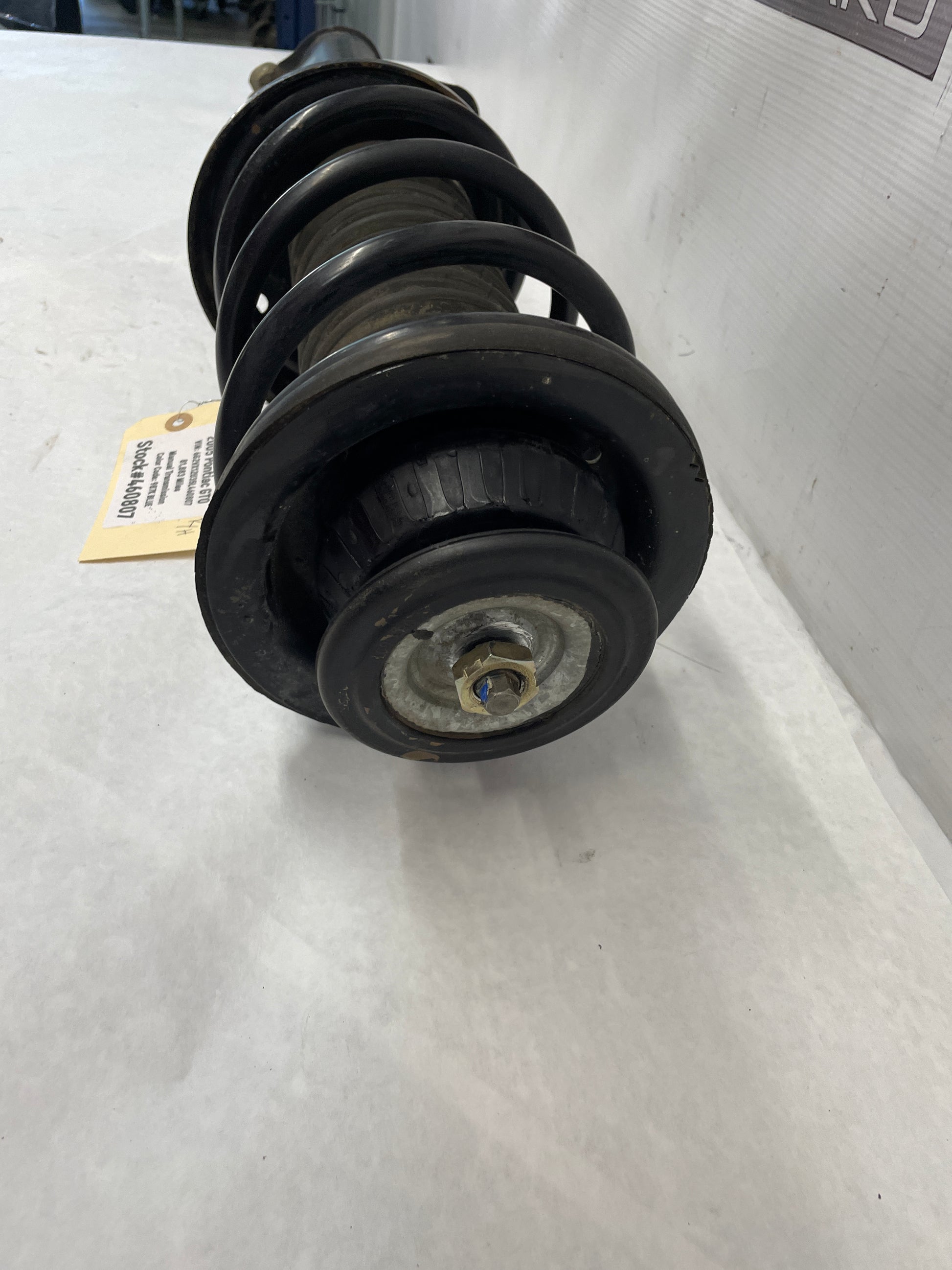 2005 Pontiac GTO RH Passenger Front Suspension Strut Assembly OEM - Day's Parts Yard