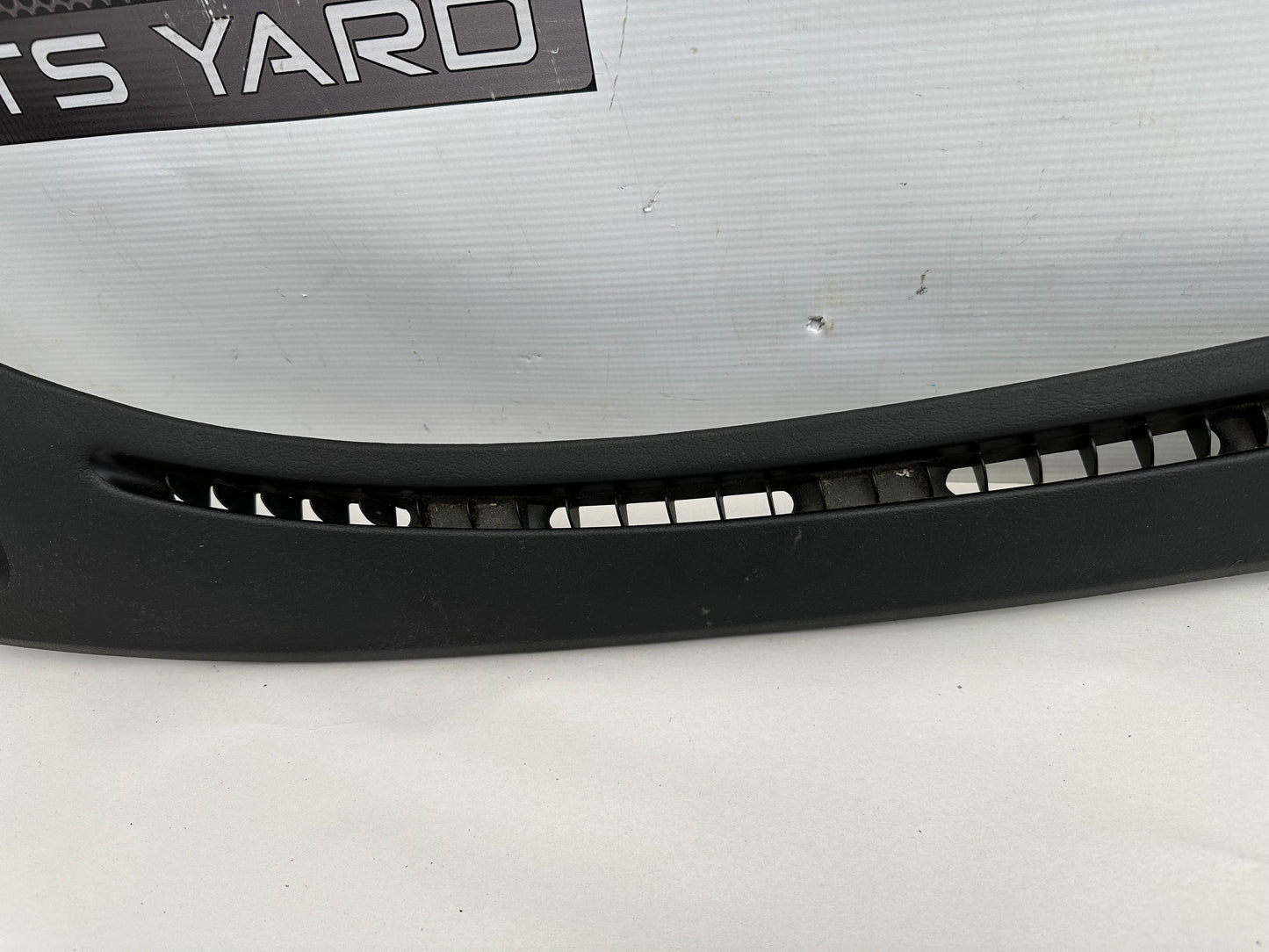2004 Pontiac GTO RH & LH Dash Cowl Defrost Panels Vent Trim OEM - Day's Parts Yard