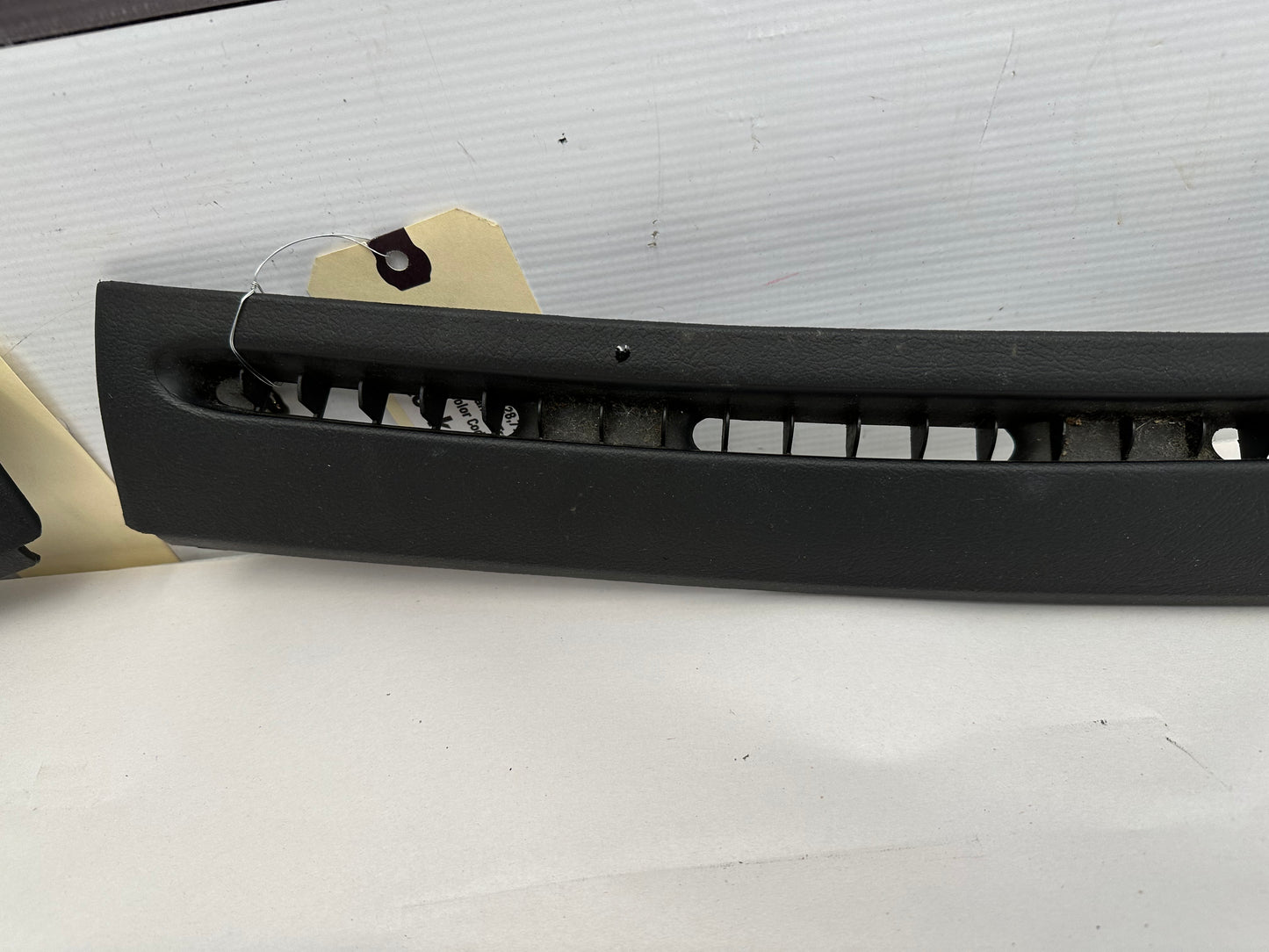 2004 Pontiac GTO RH & LH Dash Cowl Defrost Panels Vent Trim OEM - Day's Parts Yard