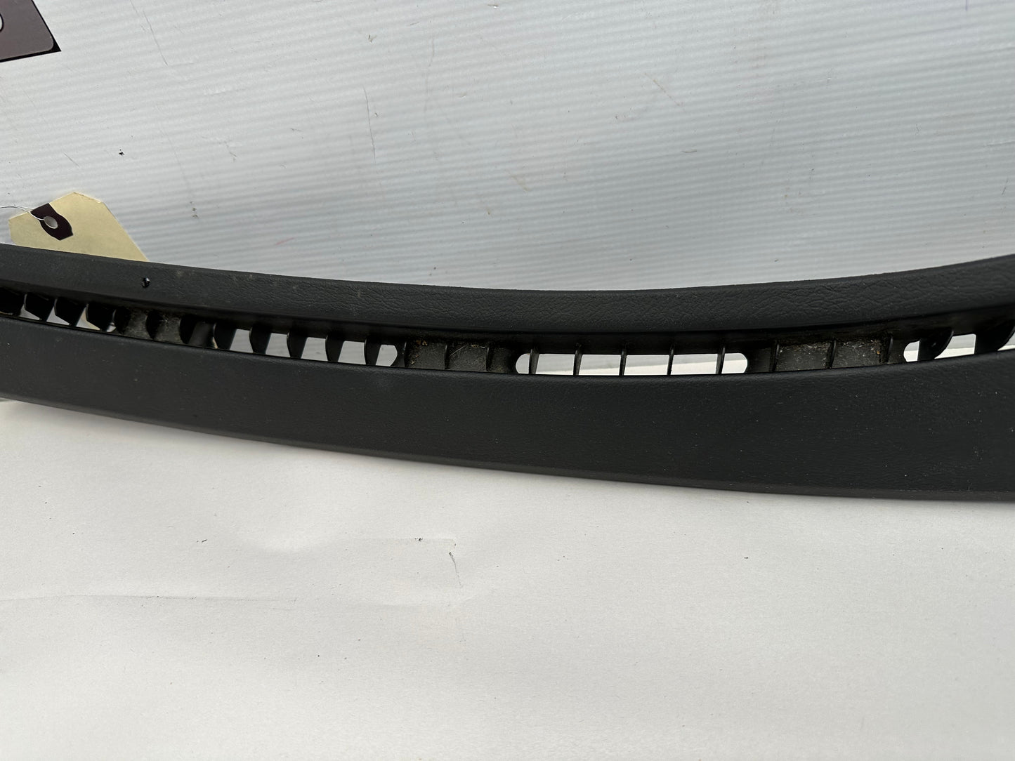 2004 Pontiac GTO RH & LH Dash Cowl Defrost Panels Vent Trim OEM - Day's Parts Yard