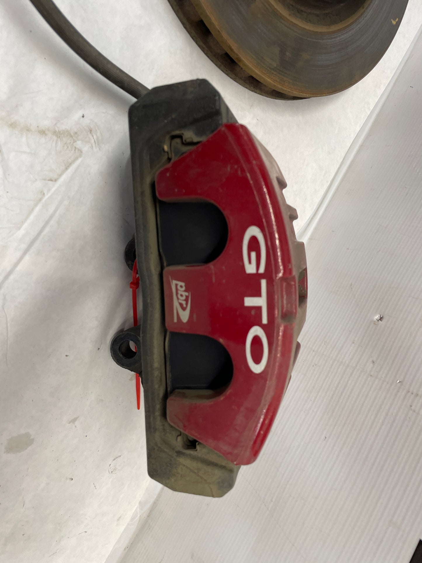 2005 Pontiac GTO PBR Brake Calipers and Rotors Front & Rear OEM - Day's Parts Yard