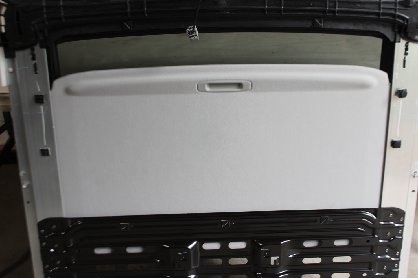 2014 GMC Sierra K1500 Denali Sun Moon Roof OEM - Day's Parts Yard