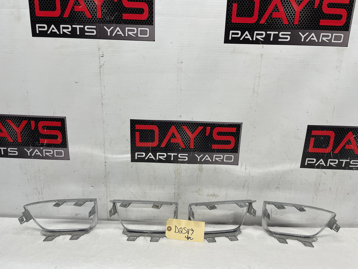 2013 Chevy Camaro ZL1 RH & LH Inner Tail Light Taillight Chrome Bezels OEM - Day's Parts Yard