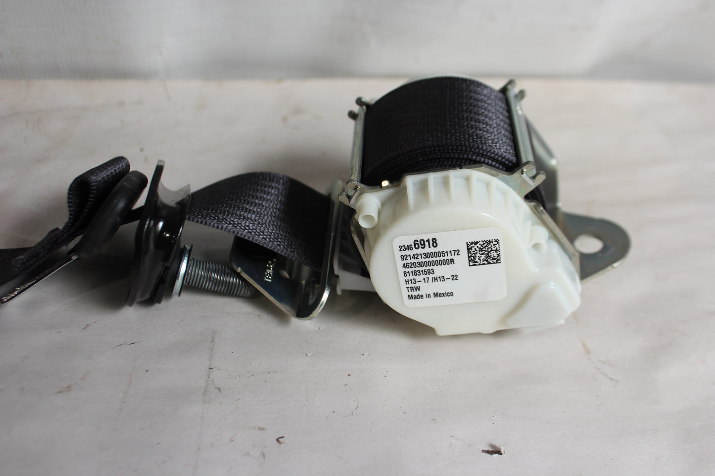 2014 GMC Sierra K1500 Denali RH Passenger Rear Seatbelt Seat Belt Retractor OEM - Day's Parts Yard