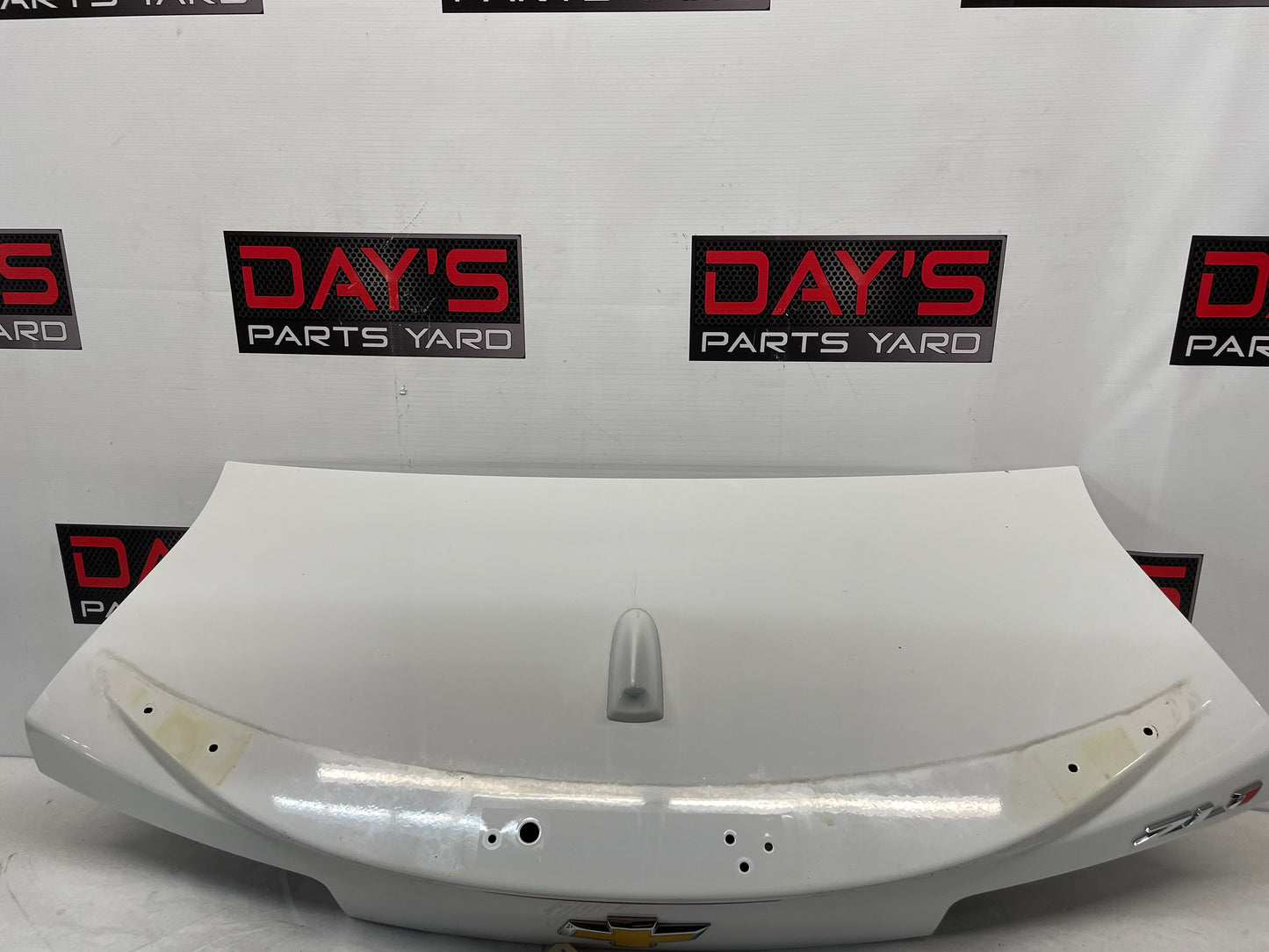 2014 Chevy Camaro ZL1 Convertible Trunk Deck Lid w/ Shark Fin Antenna White OEM