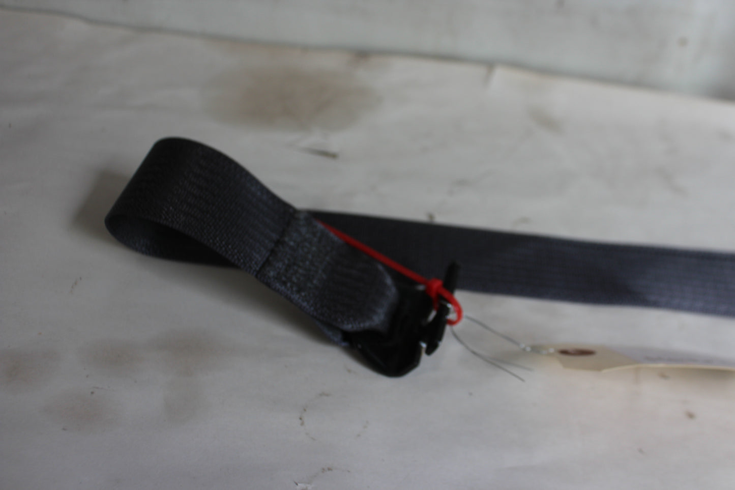 2014 GMC Sierra K1500 Denali RH Passenger Rear Seatbelt Seat Belt Retractor OEM - Day's Parts Yard