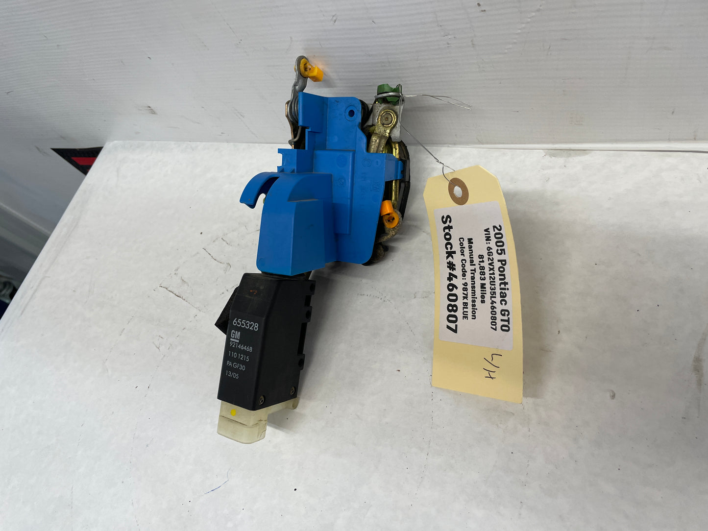 2005 Pontiac GTO LH Driver Door Lock Actuator Assembly OEM - Day's Parts Yard
