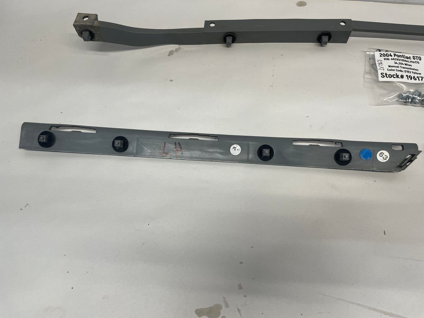2004 Pontiac GTO Rear Bumper Bracket Guide Set OEM - Day's Parts Yard