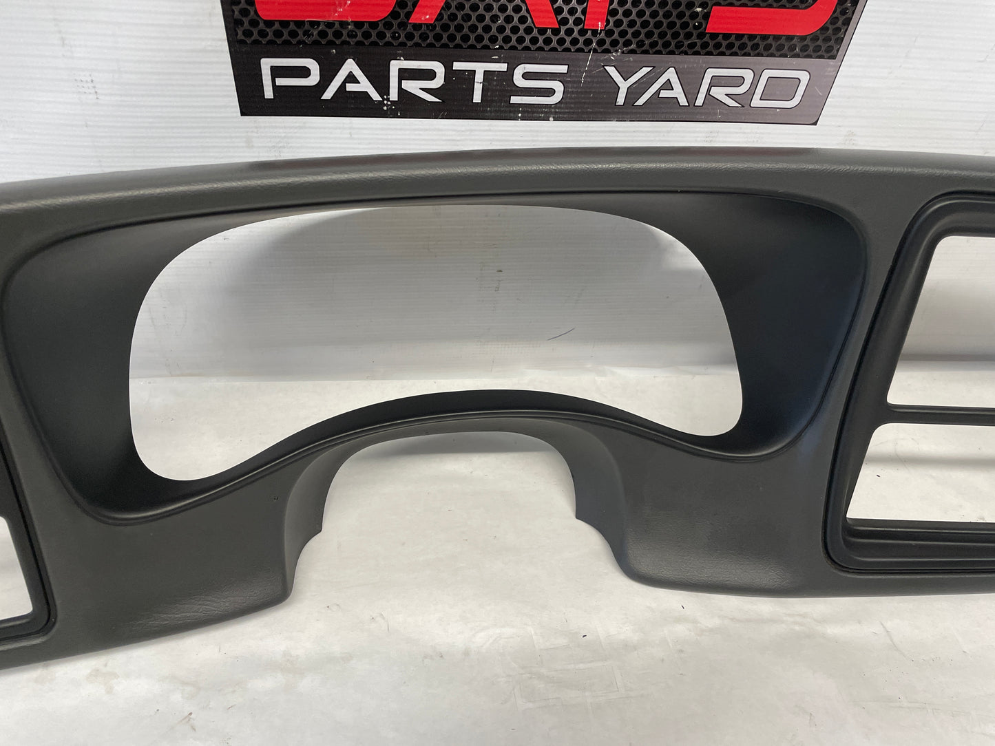 2003 Chevy Suburban Radio Dash Board Bezel Panel Trim OEM - Day's Parts Yard
