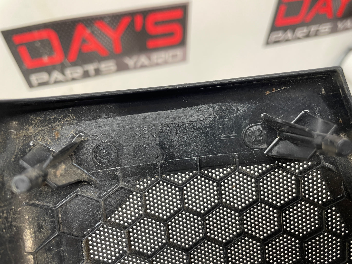 2004 Pontiac GTO RH Passenger Door Panel Speaker Grill OEM - Day's Parts Yard