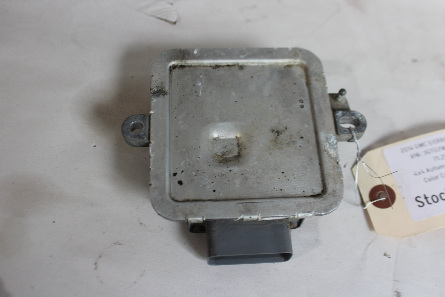 2014 GMC Sierra K1500 Denali Towing Trailer Computer Control Module OEM - Day's Parts Yard