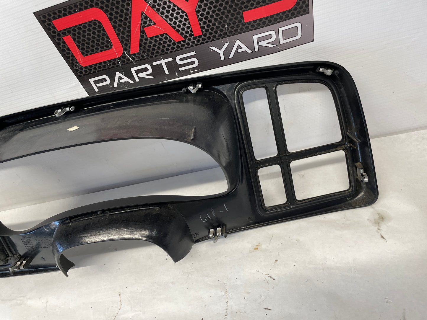 2003 Chevy Suburban Radio Dash Board Bezel Panel Trim OEM - Day's Parts Yard