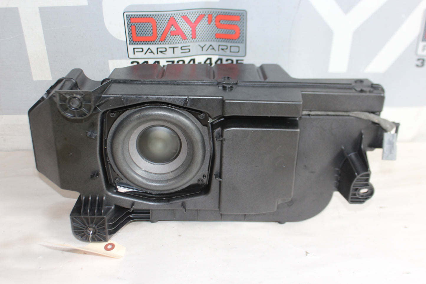 2014 GMC Sierra K1500 Denali Bose Subwoofer Speaker Bass Box OEM - Day's Parts Yard