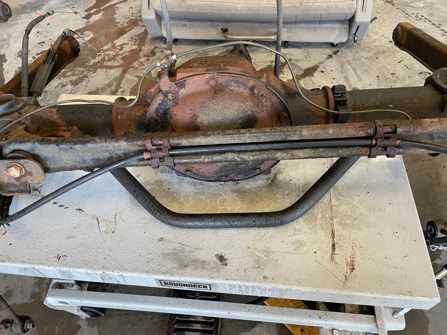 2003 Chevy Suburban Complete Rear End Axle Carrier Differential 3.73 LSD OEM - Day's Parts Yard