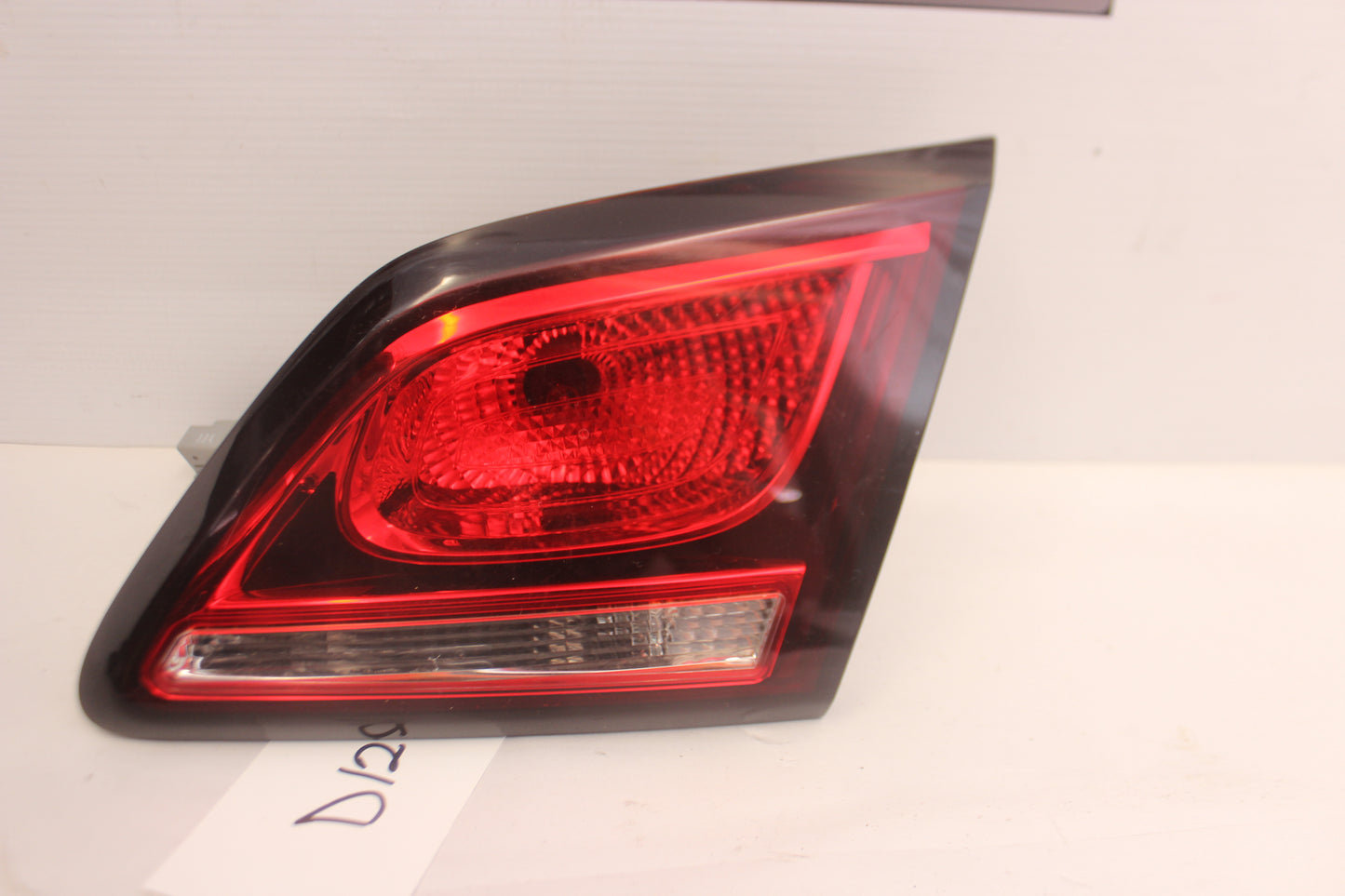 2015 Chevy SS Sedan RH Passenger Inner Tail Light Taillight OEM - Day's Parts Yard