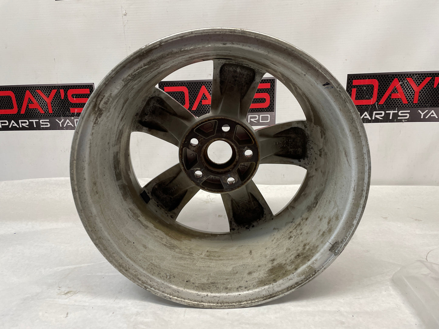 2005 Pontiac GTO Factory OEM Wheel 17X8 - Day's Parts Yard