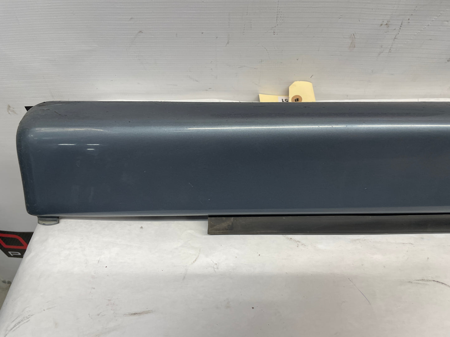 2006 Pontiac GTO RH Passenger Rocker Molding Side Skirt Panel OEM - Day's Parts Yard